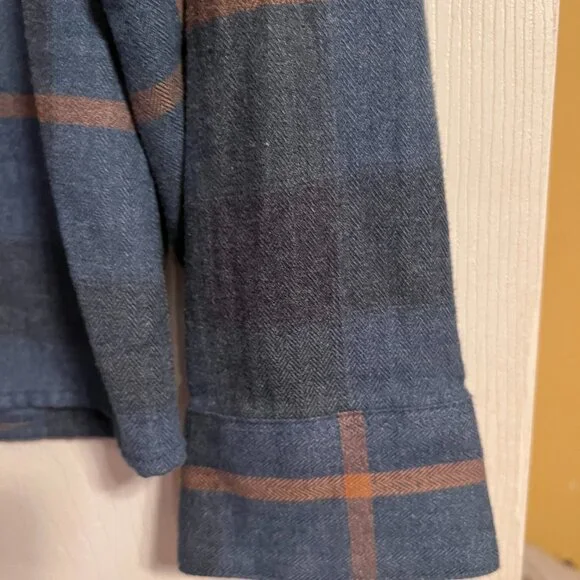 KUHL Sam Adams Flannel Shirt - like new! Size L - Picture 7 of 11